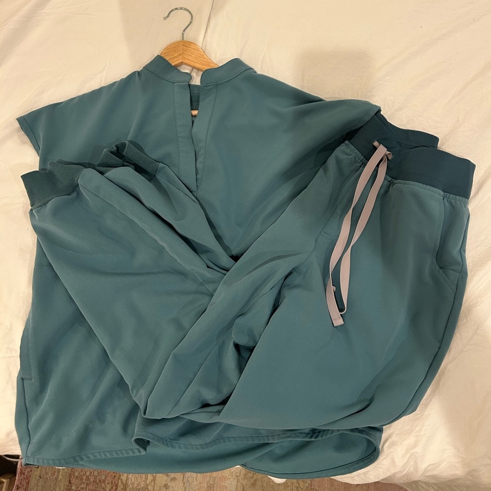 Figs Scrub set - Joggers